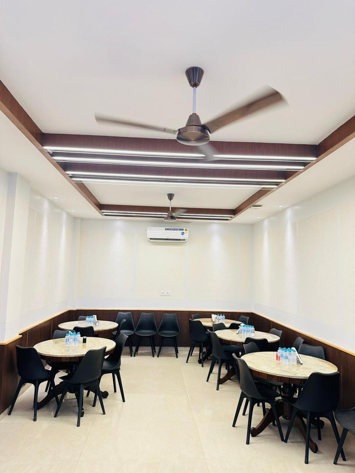 Hotel Lotus Inn Sirsa Dış mekan fotoğraf