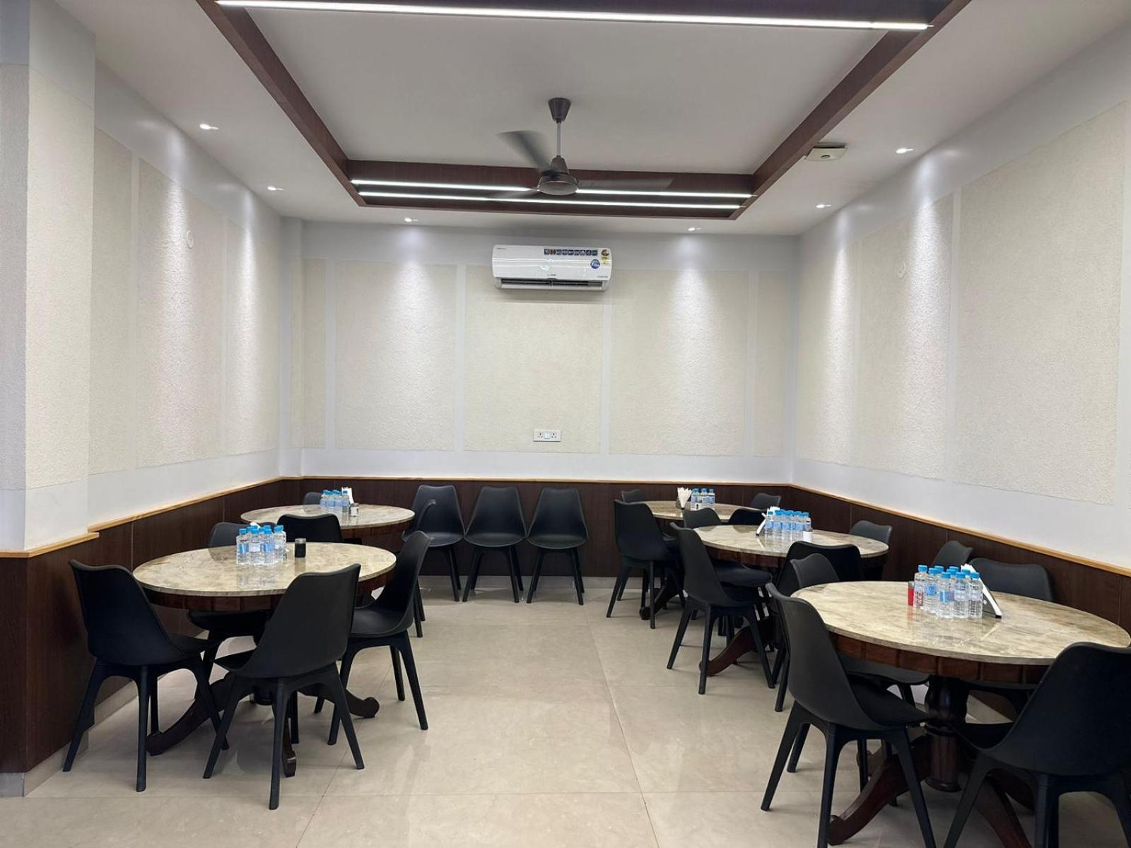 Hotel Lotus Inn Sirsa Dış mekan fotoğraf
